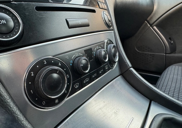 Mercedes-Benz Klasa C cena 11500 przebieg: 292000, rok produkcji 2005 z Pilzno małe 106